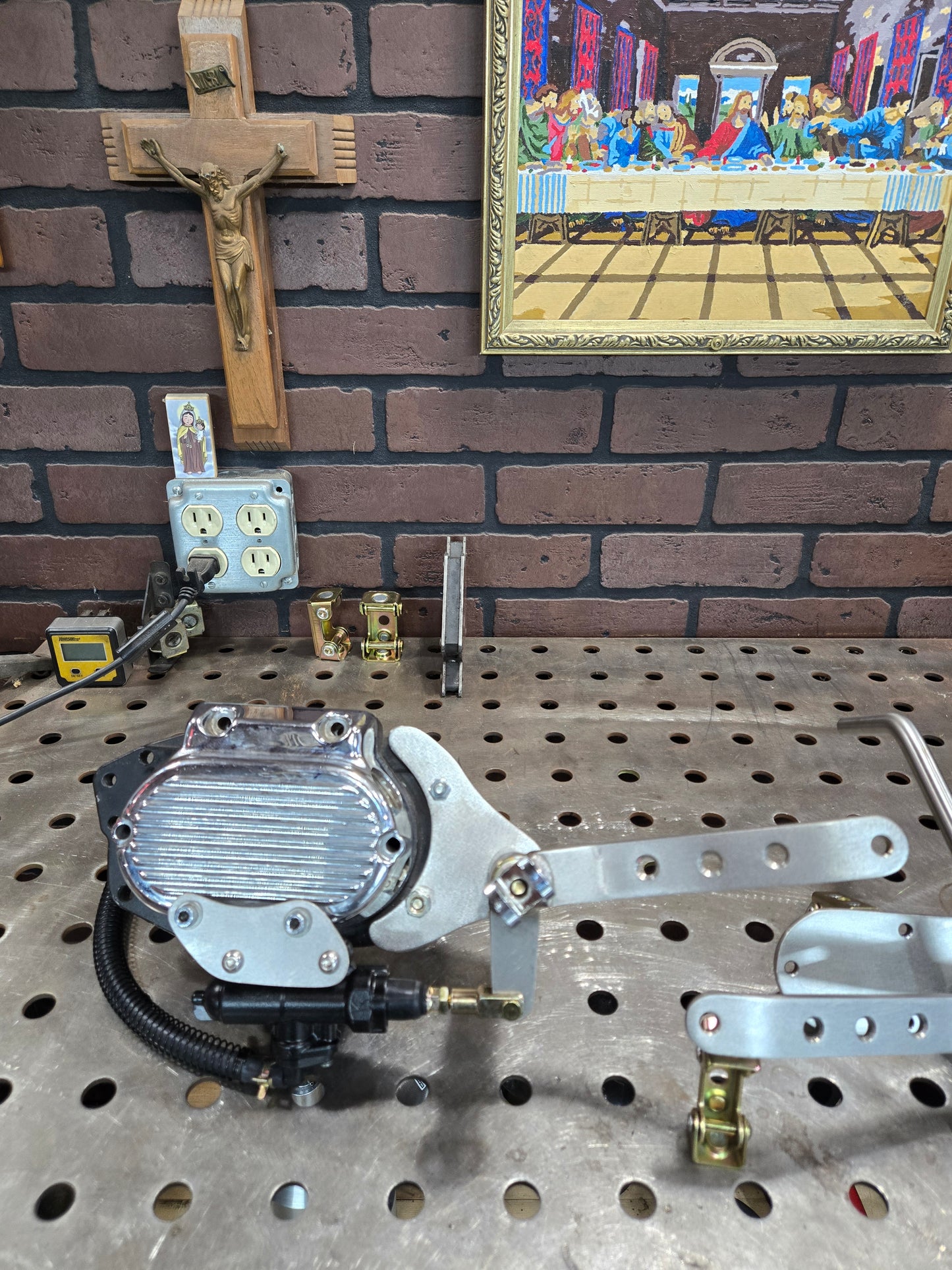 Stainless steel Mid controls for all big twins with 5 or 6  speed trans with oval inspection primary cover.