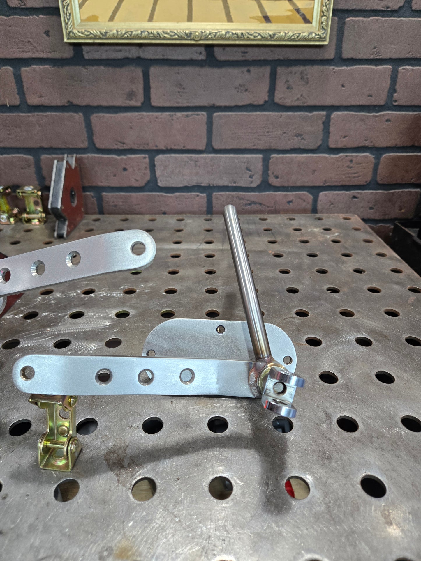 Stainless steel Mid controls for all big twins with 5 or 6  speed trans with oval inspection primary cover.