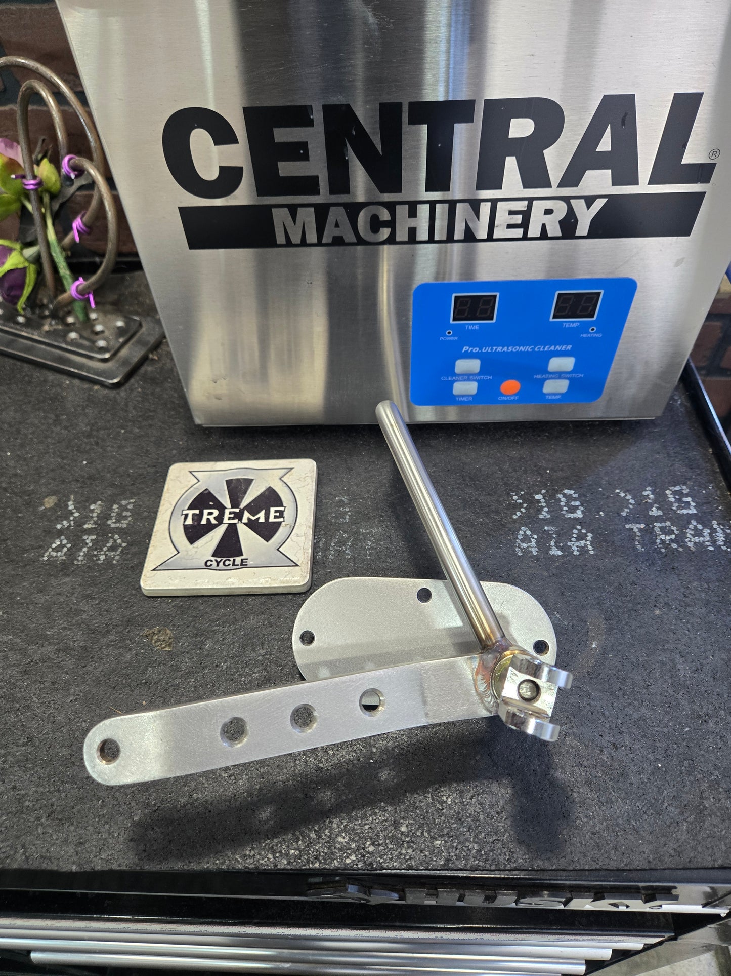 Stainless steel Mid controls for all big twins with 5 or 6  speed trans with oval inspection primary cover.